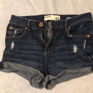 (01) blue jean shorts from garage